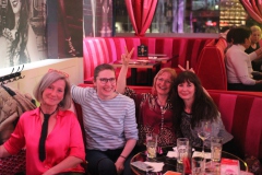 Knutschfleck-Variete-und-show-erlebnis-Restaurant-am-Alexanderplatz-Berlin57