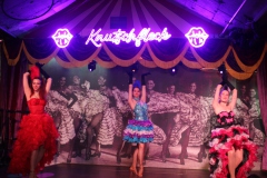 beste-Eventlocation-Berlin-Knutschfleck-Show-Theater-Variete-Bar-Erlebnisrestaurant-im-Fernsehturm-am-Alexanderplatz-19