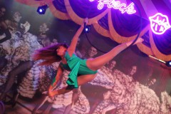 beste-Eventlocation-Berlin-Knutschfleck-Show-Theater-Variete-Bar-Erlebnisrestaurant-im-Fernsehturm-am-Alexanderplatz-36