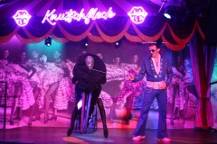 beste-Eventlocation-Berlin-Knutschfleck-Show-Theater-Variete-Bar-Erlebnisrestaurant-im-Fernsehturm-am-Alexanderplatz-57