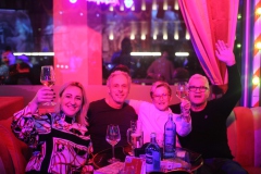 beste-Eventlocation-Berlin-Knutschfleck-Show-Theater-Variete-Bar-Erlebnisrestaurant-im-Fernsehturm-am-Alexanderplatz-61