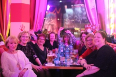 beste-Eventlocation-Berlin-Knutschfleck-Show-Theater-Variete-Bar-Erlebnisrestaurant-im-Fernsehturm-am-Alexanderplatz-64