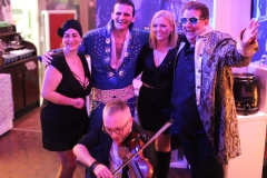 Knutschfleck-Variete-und-show-erlebnis-Restaurant-am-Alexanderplaty-Berlin12