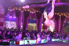 Knutschfleck-Variete-und-show-erlebnis-Restaurant-am-Alexanderplaty-Berlin8