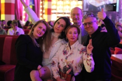 Knutschfleck-Variete-und-show-erlebnis-Restaurant-am-Alexanderplaty-Berlin9