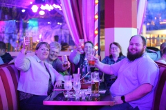 Knutschfleck-Variete-Erlebnis-Restaurant-und-Show-Bar-Eventlocation-Alexanderplatz-Berlin-0