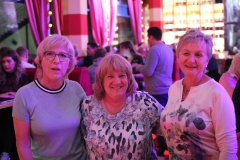 Knutschfleck-Variete-Erlebnis-Restaurant-und-Show-Bar-Eventlocation-Alexanderplatz-Berlin-45