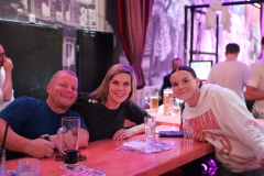 Knutschfleck-Variete-Erlebnis-Restaurant-und-Show-Bar-Eventlocation-Alexanderplatz-Berlin-52