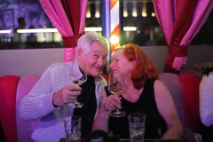 Knutschfleck-Variete-Erlebnis-Restaurant-und-Show-Bar-Eventlocation-Alexanderplatz-Berlin-54