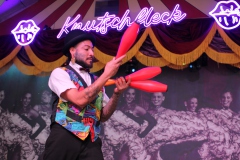 Knutschfleck-Variete-Erlebnis-Restaurant-und-Show-Bar-Eventlocation-Alexanderplatz-Berlin-7