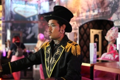 Magi-beim-Berlin-Brunch-mit-Show-und-Unterhaltung-im-Knutschfleck-Fernsehturm-am-Alexanderplatz-2026