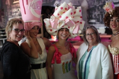 dein-Fruehstuecks-Brunch-in-Berlin-fuer-Gruppen-und-Reisen-nach-Berlin-Entertainment-Knutschfleck-Variete-Dinner-Show-Restaurant-Alexanderplatz-im-Fernsehturm