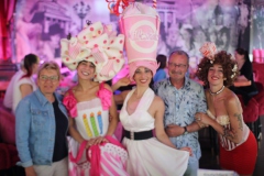 erste-Cafe-Berlin-Brunch-mit-Show-und-Unterhaltung-im-Knutschfleck-Fernsehturm-am-Alexanderplatz-2026