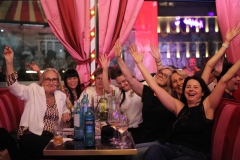 Knutschfleck-Bar-Dinner-Show-Erlebnis-Restaurant-Berlin-Fernsehturm-Alexanderplatz-1