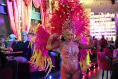 Knutschfleck-Bar-Dinner-Show-Erlebnis-Restaurant-Berlin-Fernsehturm-Alexanderplatz-10