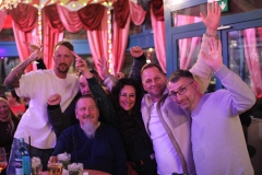 Knutschfleck-Bar-Dinner-Show-Erlebnis-Restaurant-Berlin-Fernsehturm-Alexanderplatz-11