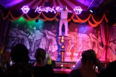 Knutschfleck-Bar-Dinner-Show-Erlebnis-Restaurant-Berlin-Fernsehturm-Alexanderplatz-17