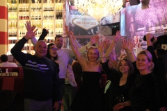 Knutschfleck-Bar-Dinner-Show-Erlebnis-Restaurant-Berlin-Fernsehturm-Alexanderplatz-30