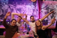 Knutschfleck-Bar-Dinner-Show-Erlebnis-Restaurant-Berlin-Fernsehturm-Alexanderplatz-33