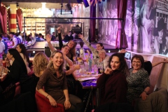 Knutschfleck-Bar-Dinner-Show-Erlebnis-Restaurant-Berlin-Fernsehturm-Alexanderplatz-58