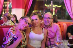 Variete-Dinner-Show-Bar-Restaurant-Knutschfleck-Berlin-Alexanderplatz-Fernsehturm-34