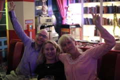 Variete-Dinner-Show-Bar-Restaurant-Knutschfleck-Berlin-Alexanderplatz-Fernsehturm-72