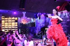 Beste-Show-Dinner-Bar-und-Erlebnis-Restaurant-Berlin-Knutschfleck-am-Alexanderplatz-22