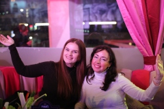 Beste-Show-Dinner-Bar-und-Erlebnis-Restaurant-Berlin-Knutschfleck-am-Alexanderplatz-38