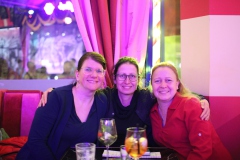 Beste-Show-Dinner-Bar-und-Erlebnis-Restaurant-Berlin-Knutschfleck-am-Alexanderplatz-43