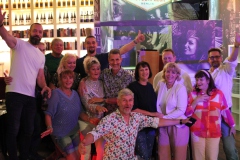 Geheimtip-in-Berlin-Knutschfleck-Bar-Variete-Erlebnisrestaurant-Club-am-Alexanderplatz-unterm-Fernsehturm-2026-2