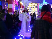 Knutschfleck Variete Show Glamour