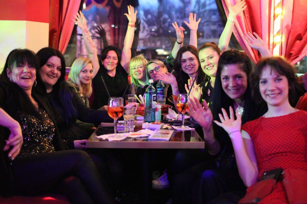 Geburtstagsfeier Knutschfleck