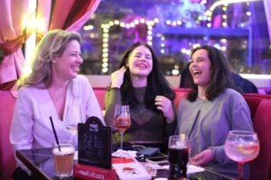 Epic-Girls-Night-at-Knutschfleck-Berlin-Weekend-Glamour-Awaits