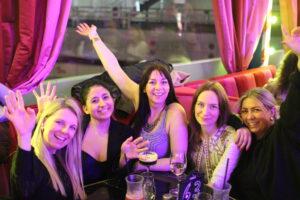 Girls’ Night Out at Knutschfleck Berlin: Your Most Fun Weekend Tradition