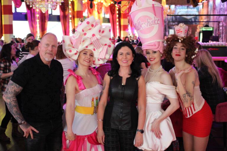 Knutschfleck Brunch: Der ultimative familienfreundliche Wochenend-Treffpunkt für Kinder und Eltern