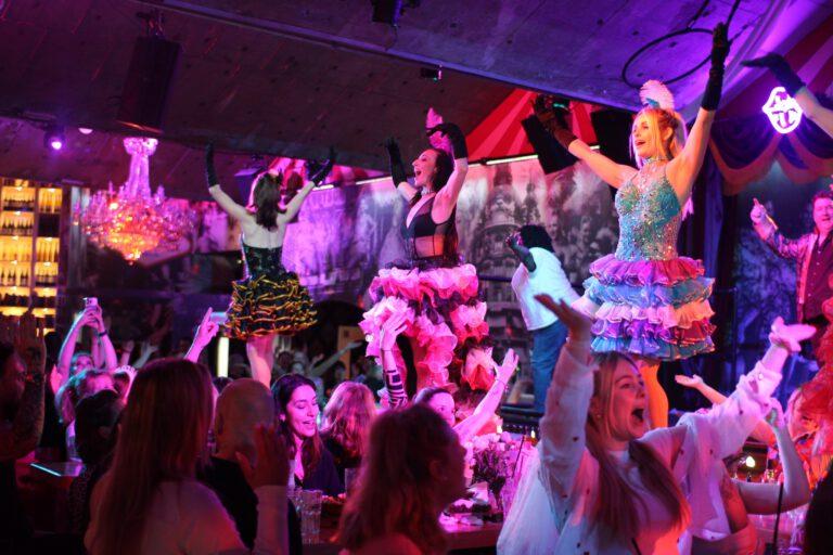 Sommer in Berlin ohne Knutschfleck? Unvorstellbar.