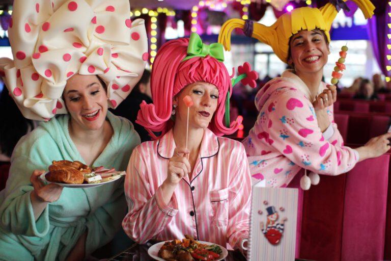 Birthday Brunch Extravaganza am Alexanderplatz, Die Show, die deinen Geburtstag unvergesslich macht!