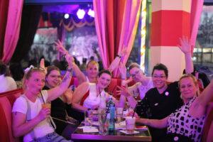 Knutschfleck Varieté beste Erlebnisbar in Berlin