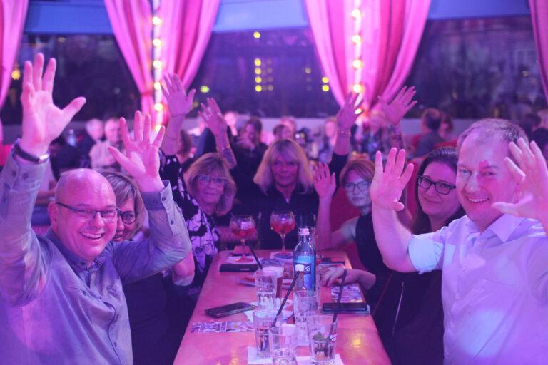 Erlebnis Restaurant für touristen unterm Fernsehturm