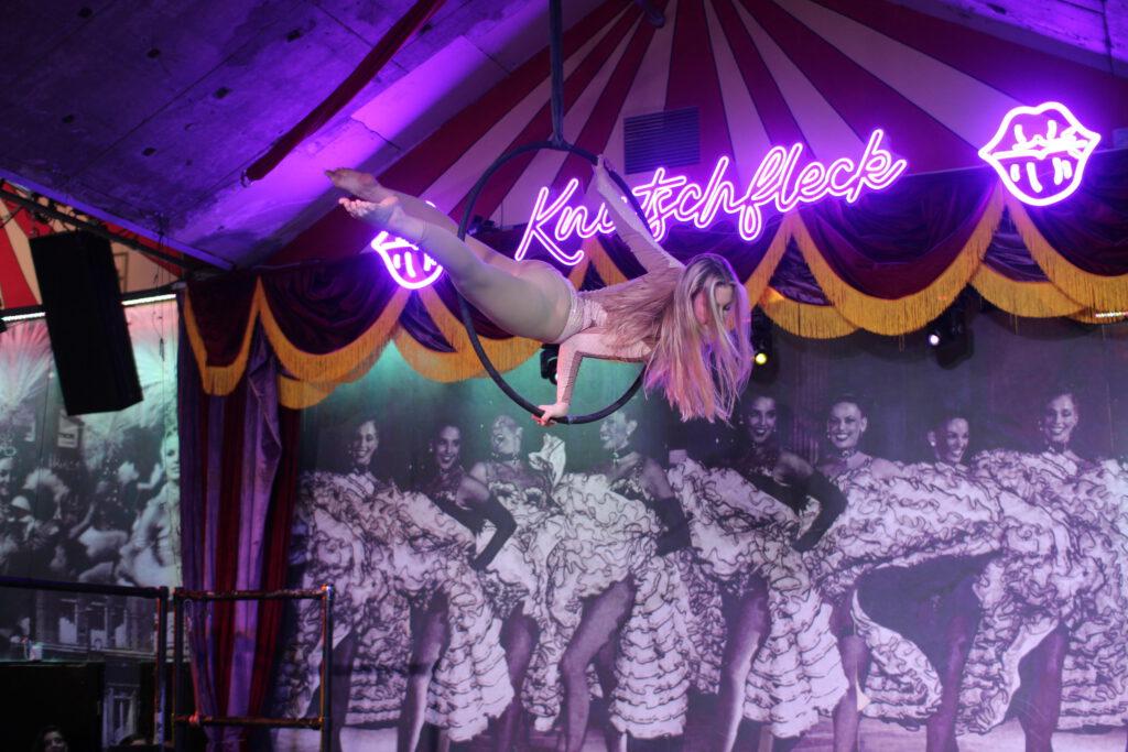 Berlins bestes Entertainment im Knutschfleck am Alexanderplatz