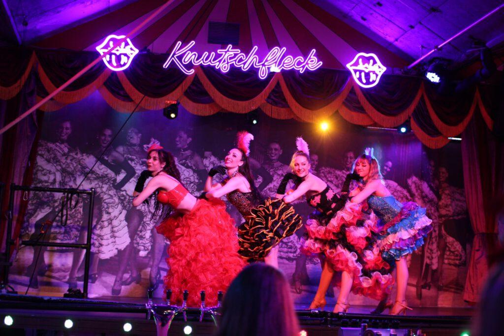 Die beste Party Bar in Berlin im Knutschfleck am Alexanderplatz