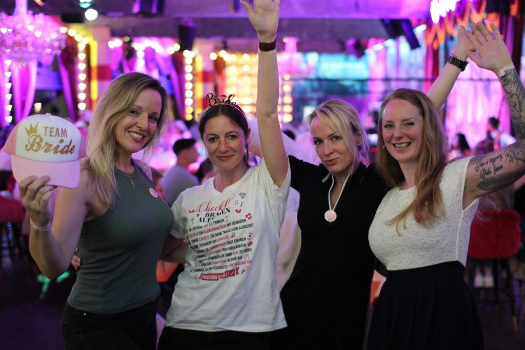 Top Junggesellinnenabschied Pakete Live Show