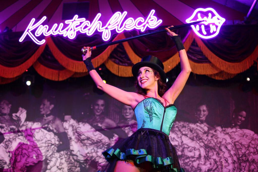 Die best Places Berlin Alexanderplatz im Knutschfleck Varieté Theater mit Live Show